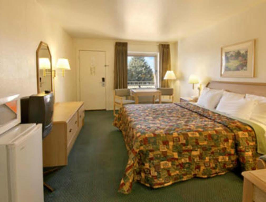 Days Inn By Wyndham Deming Ngoại thất bức ảnh